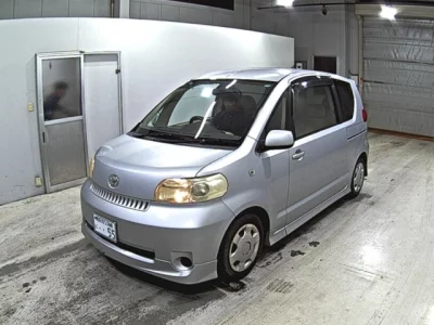 Toyota PORTE  с аукциона в Японии