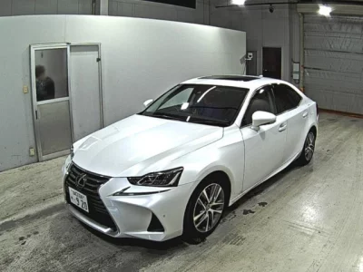 Lexus IS  с аукциона в Японии