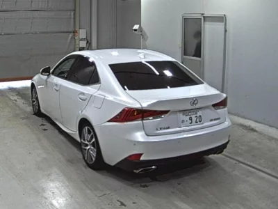 Lexus IS  с аукциона в Японии