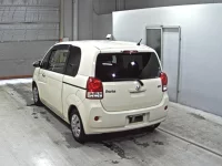 Toyota PORTE лот № 9513 оценка 3.5  с аукциона в Японии 1