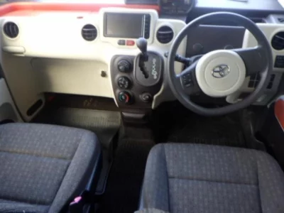 Toyota PORTE  с аукциона в Японии