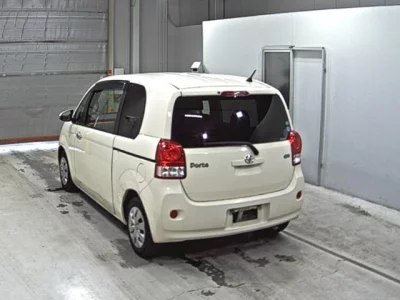 Toyota PORTE  с аукциона в Японии