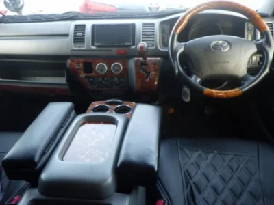 Toyota HiAce Van