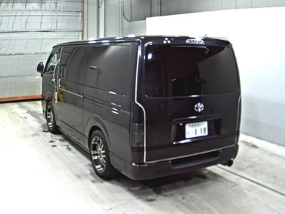 Toyota HiAce Van
