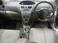 Toyota BELTA лот № 3321 оценка 3.5  с аукциона в Японии 2