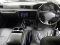 Toyota LAND CRUISER лот № 3323 оценка 3.5  с аукциона в Японии 2