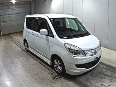 Mitsubishi Delica D:2