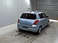 Suzuki SWIFT лот № 9195 оценка 3.5  с аукциона в Японии 4