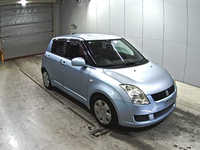 Suzuki SWIFT  с аукциона в Японии