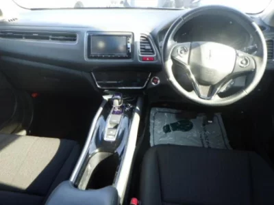 Honda VEZEL  с аукциона в Японии
