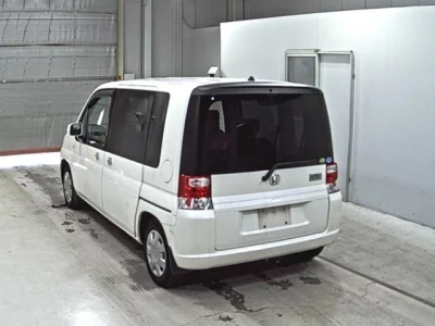 Honda MOBILIO  с аукциона в Японии