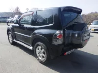 Mitsubishi PAJERO лот № 1801 оценка 4  с аукциона в Японии 1