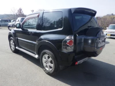 Mitsubishi PAJERO  с аукциона в Японии