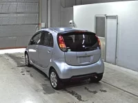 Mitsubishi I лот № 9125 оценка R  с аукциона в Японии 1