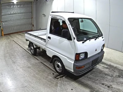 Mitsubishi Minicab Truck