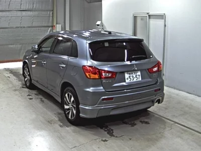 Mitsubishi RVR