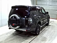 Mitsubishi PAJERO лот № 3197 оценка 3.5  с аукциона в Японии 4