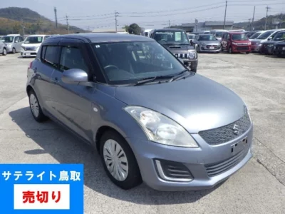 Suzuki SWIFT  с аукциона в Японии