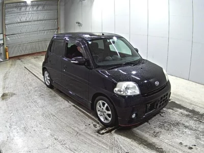 Daihatsu Esse