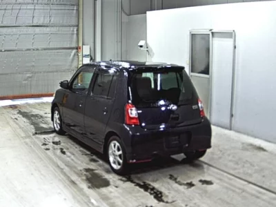 Daihatsu Esse