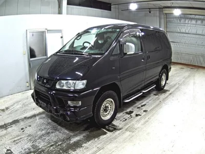 Mitsubishi DELICA  с аукциона в Японии