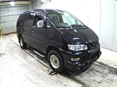 Mitsubishi DELICA  с аукциона в Японии