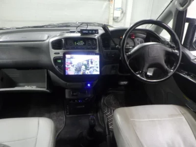 Mitsubishi DELICA  с аукциона в Японии