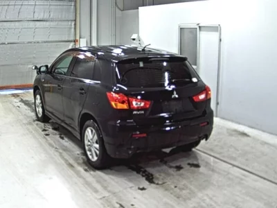 Mitsubishi RVR