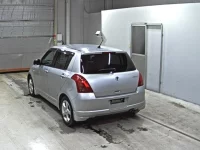 Suzuki SWIFT лот № 9592 оценка 3.5  с аукциона в Японии 1