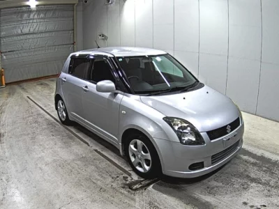 Suzuki SWIFT  с аукциона в Японии