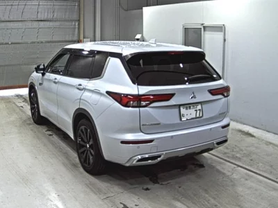 Mitsubishi OUTLANDER PHEV