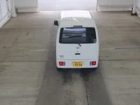 Nissan CLIPPER VAN лот № 2128 оценка RA  с аукциона в Японии 2