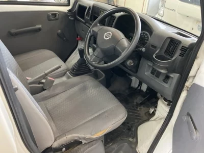 Nissan CLIPPER TRUCK