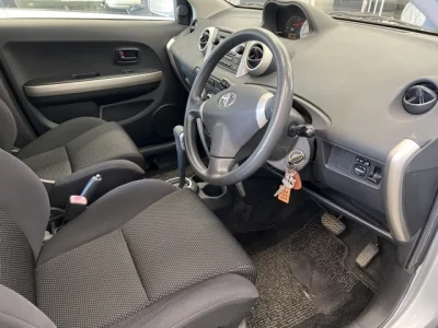 Toyota IST  с аукциона в Японии