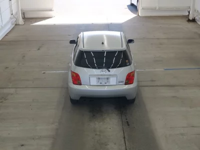 Toyota IST  с аукциона в Японии
