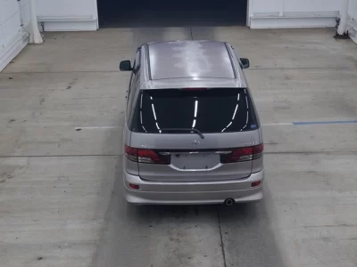 Toyota ESTIMA  с аукциона в Японии