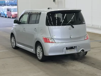 Toyota BB  с аукциона в Японии