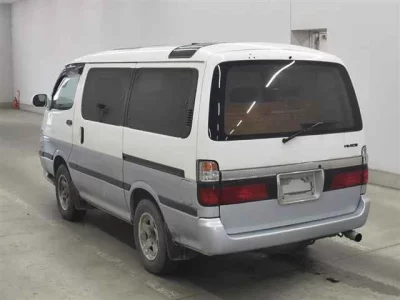 Toyota HIACE  с аукциона в Японии
