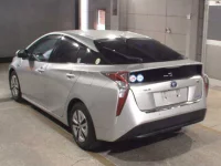 Toyota Prius лот № 14 оценка 3.5  с аукциона в Японии 1