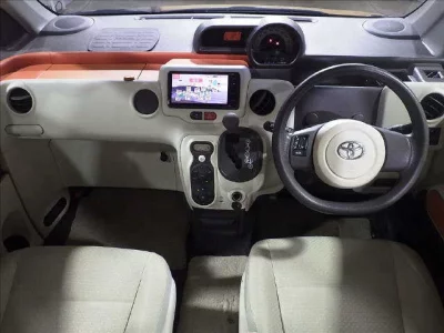 Toyota PORTE  с аукциона в Японии