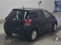 Toyota VITZ лот № 80152 оценка 3  с аукциона в Японии 4