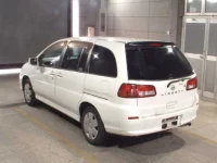 Nissan LIBERTY лот № 8073 оценка 3.5  с аукциона в Японии 1