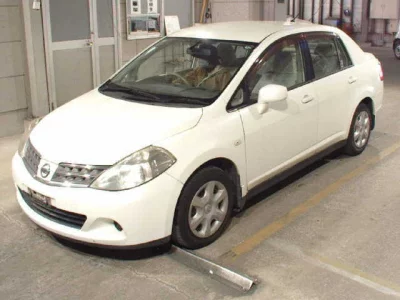 Nissan TIIDA LATIO