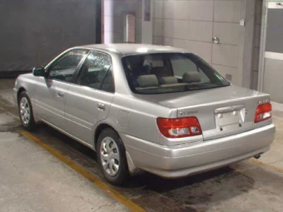 Toyota CARINA  с аукциона в Японии