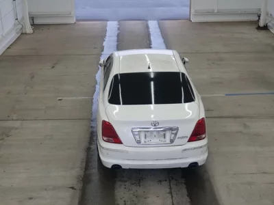 Toyota CROWN  с аукциона в Японии