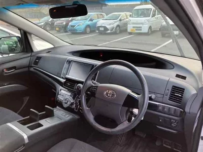 Toyota ESTIMA HYBRID