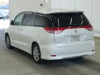 Toyota ESTIMA лот № 2204 оценка 3.5  с аукциона в Японии 1