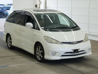 Toyota ESTIMA  с аукциона в Японии
