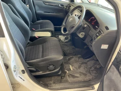 Toyota Ipsum