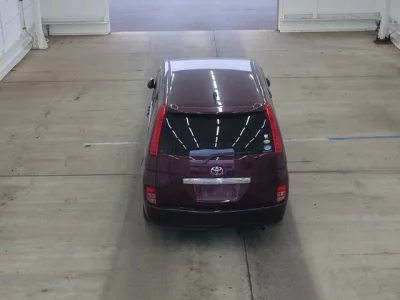 Toyota ISIS  с аукциона в Японии